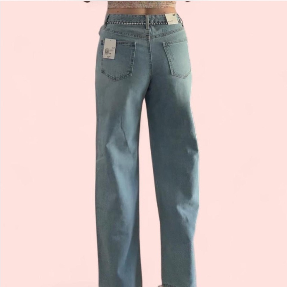 Forever 21 Light Blue Straight Leg Jeans with Diamond Detail - Picture 3 of 6